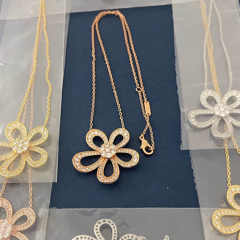 Van Cleef & Arpels necklace 06yxh03